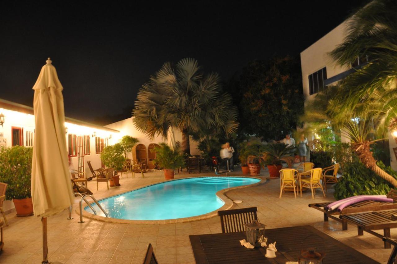 Harmony Hotel Hostel Aruba Tanki Leendert Exterior photo